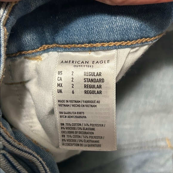 American Eagle Outfitters Women's Light Blue Ripped Skinny Jeans - Picture 6 of 6